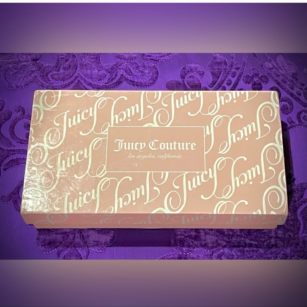 Juicy Couture Turquoise Quilted Long Zippy Wallet With Bow, Soft Poly Fabric - Picture 4 of 6